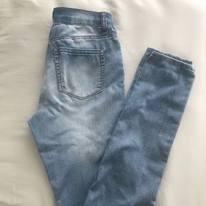 ALLOY 5x37 Straight Leg Jeans